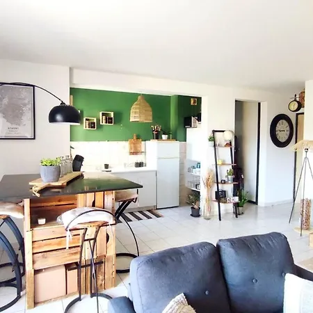 Un Nid D'amour Apartment